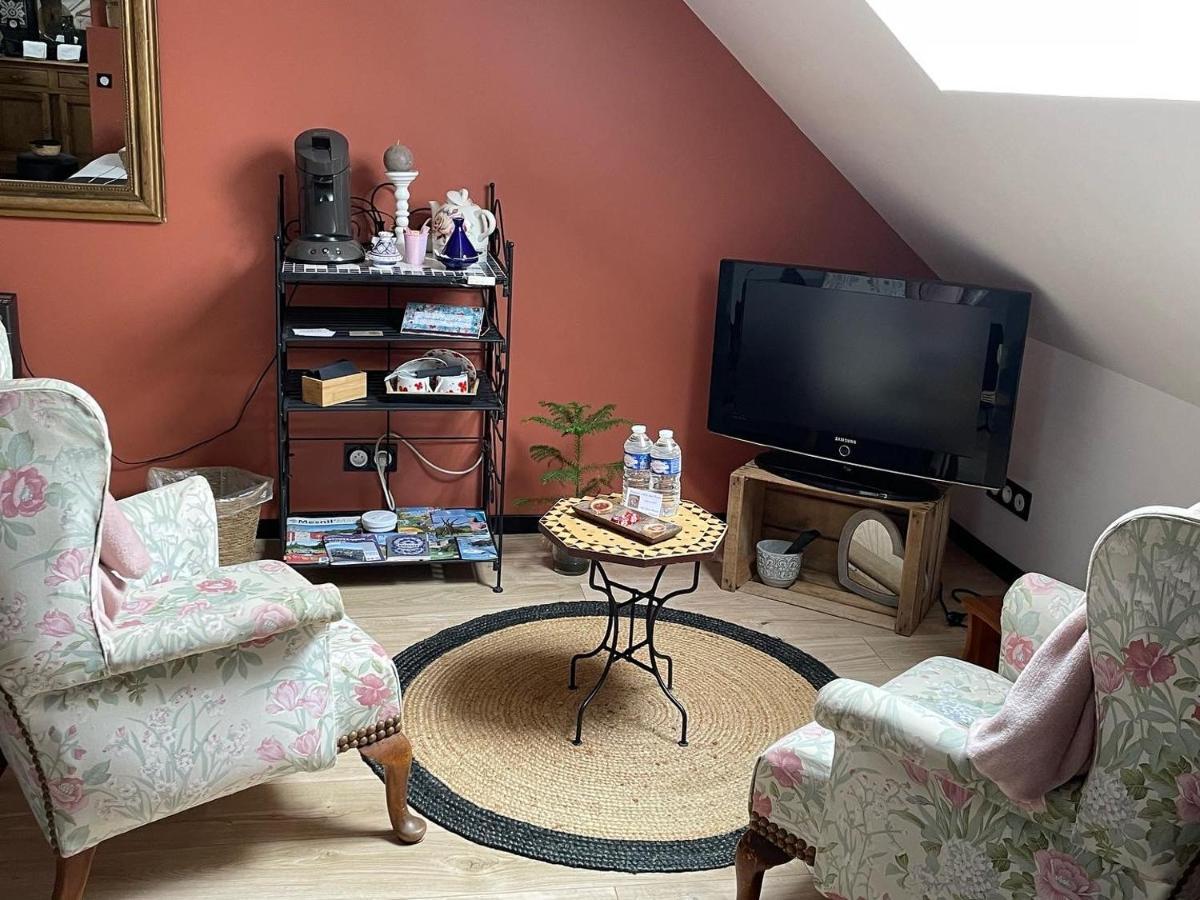 Chez Trotro Apartment Saint-Pierre-de-Plesguen Bagian luar foto